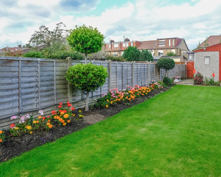 Garden Fence Services - TTS Garden Services